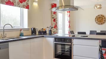 Dishwasher, highchair