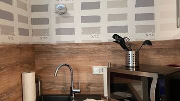 Kühlschrank, Ofen, Herdplatte, Geschirrspüler