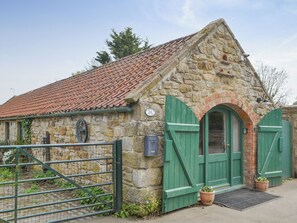 Exterior - 1 bedroom accommodation in Newton-on-the-Moor (Newton-on-the-Moor)
