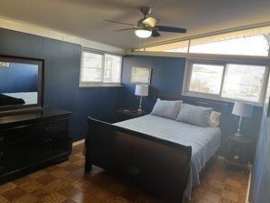3 Schlafzimmer, Bügeleisen/Bügelbrett, WLAN, Bettwäsche