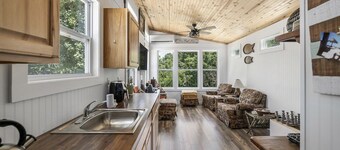 Tiny House on Center Hill Lake