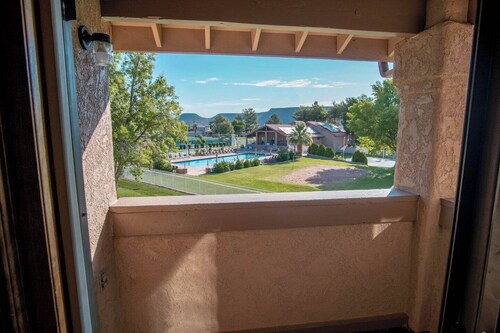 Spacious 2 BD 2 Bath Condo Sleeps 12+