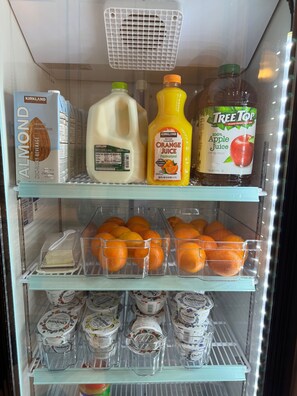 Free daily continental breakfast