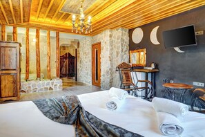 Miranda | 이집트산 면 시트, 고급 침구, 오리/거위털 이불, 셀렉트 컴포트 침대