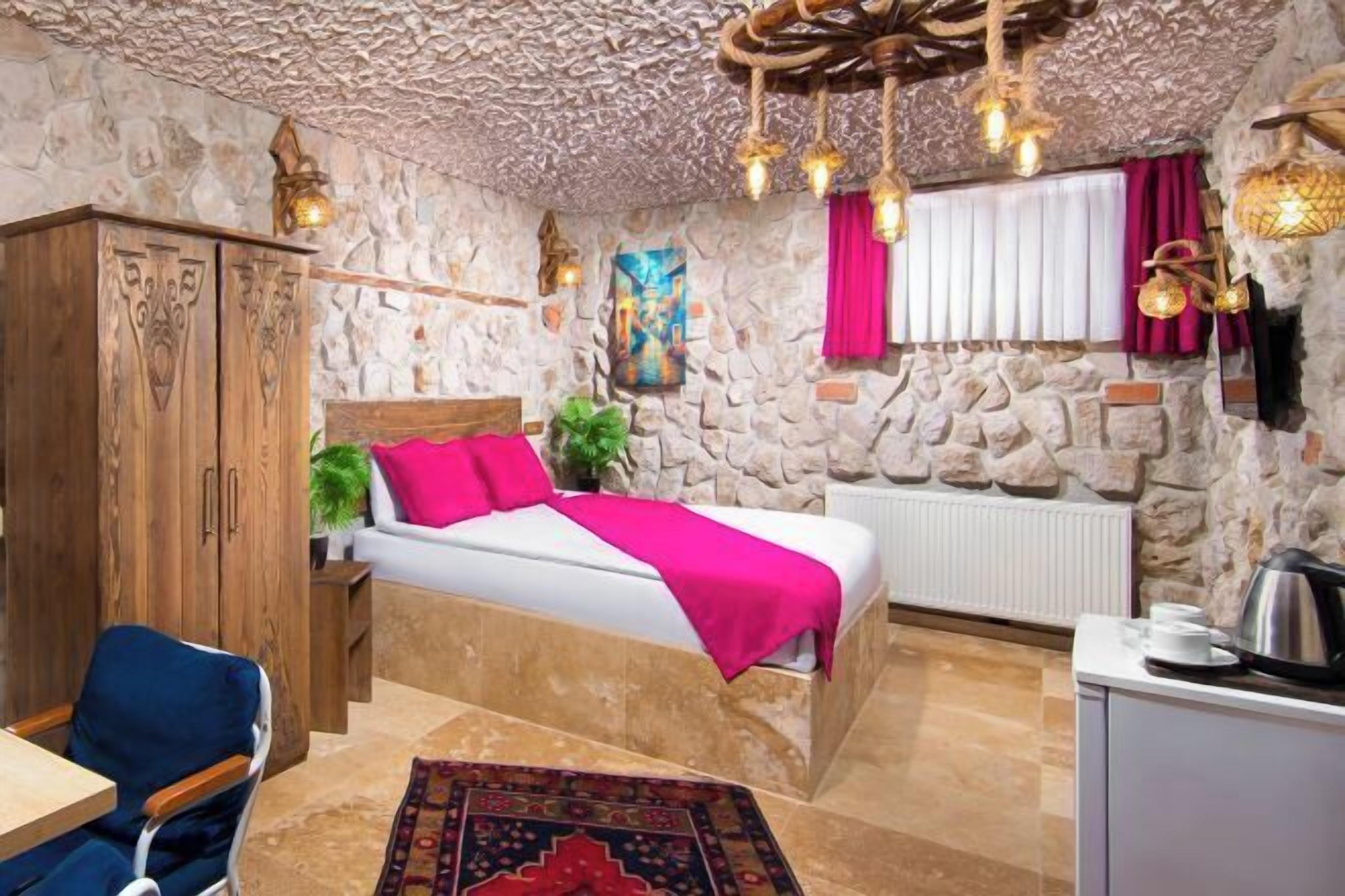 Egyptian cotton sheets, premium bedding, down comforters