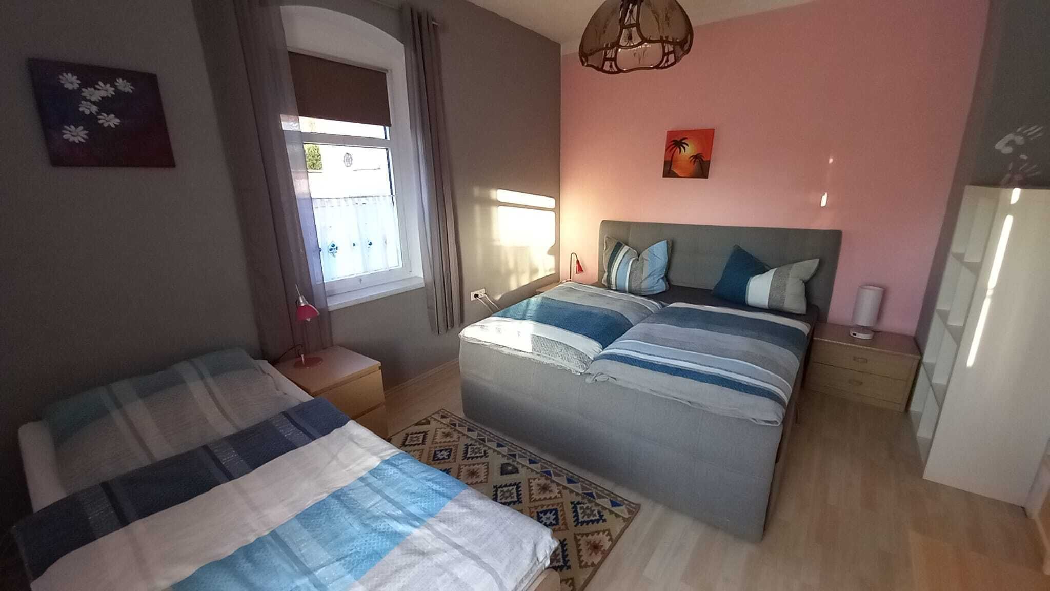 3 bedrooms, desk, iron/ironing board, travel crib