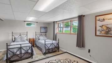 3 bedrooms, WiFi, bed sheets
