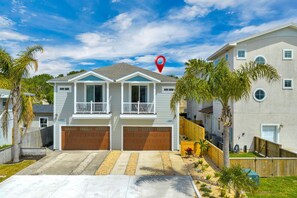 Exterior - Luxe Pool Oasis - One Block to the Beach (Jacksonville Beach)