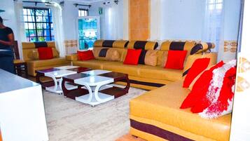 Smart-TV og stereoanlegg