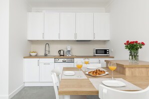 Apartment, 1 Bedroom, Balcony | Private kitchen