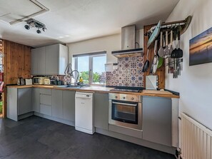 Astianpesukone, syöttötuoli