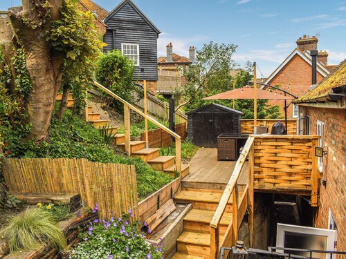 2 bedroom accommodation in Rye