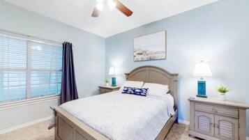 3 bedrooms, iron/ironing board, free WiFi, bed sheets