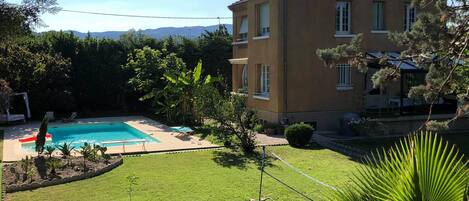 Alberca al aire libre