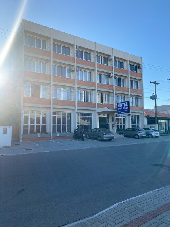 واجهة المنشأة