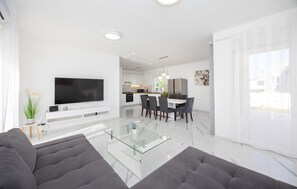 تلفزيون ذكي