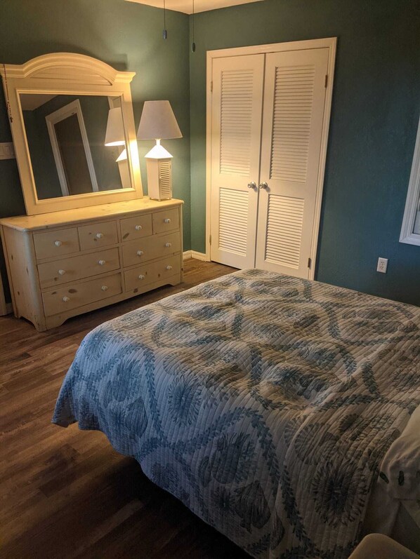 1 chambre, accès au Wi-Fi (inclus), literie fournie