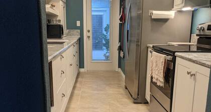 Tarpon Tavern at Glades Villas-One bedroom Apartment