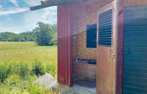 2 bedroom amazing home in Figeholm