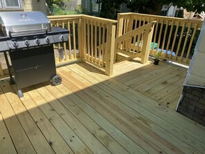 Terrace/patio - Double Houses Accommodates 18 with Free Off-Street Parking - USA (Niagara Falls)