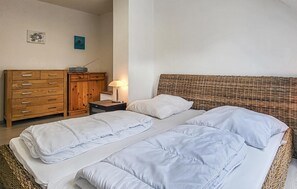 2 bedrooms, free WiFi