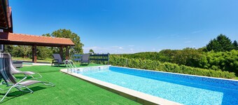 Vackert hem med 2 sovrum i Beslinec