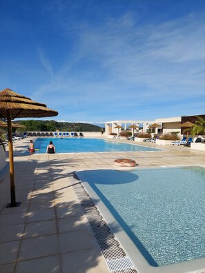 Ulkouima-allas, lämmitetty uima-allas