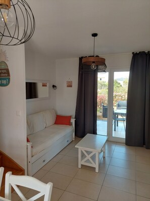 Smart TV - Petite Maison Dans Résidence 3 Etoiles Avec Piscine (Belgodère)