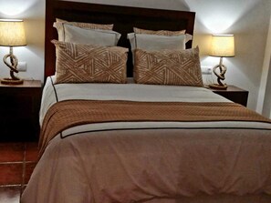 4 bedrooms, travel crib, free WiFi, bed sheets - RURAL HOUSE FINCA LA MARIA (Los villares)