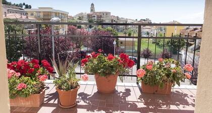 S312 - Sirolo, large three-room apartment 100 meters from the centre