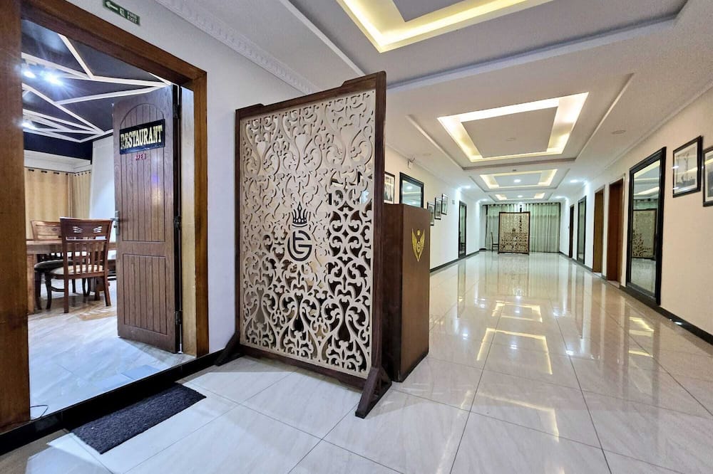 Grand Taj Hotel