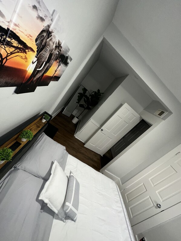 1 bedroom, iron/ironing board, free WiFi, bed sheets