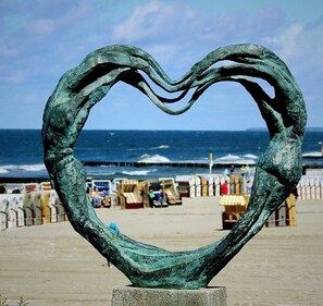 Beach nearby, white sand - Factory Resort Wellness & SPA (Kolobrzeg)