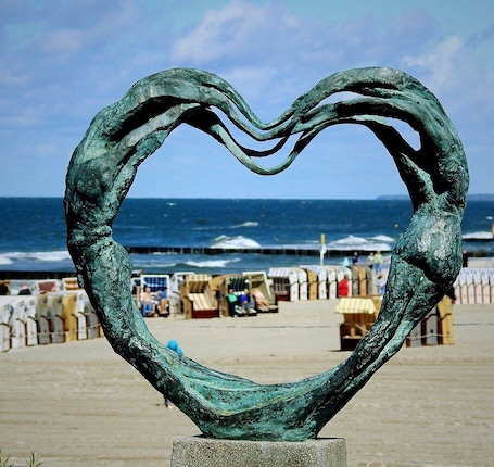 Beach nearby, white sand