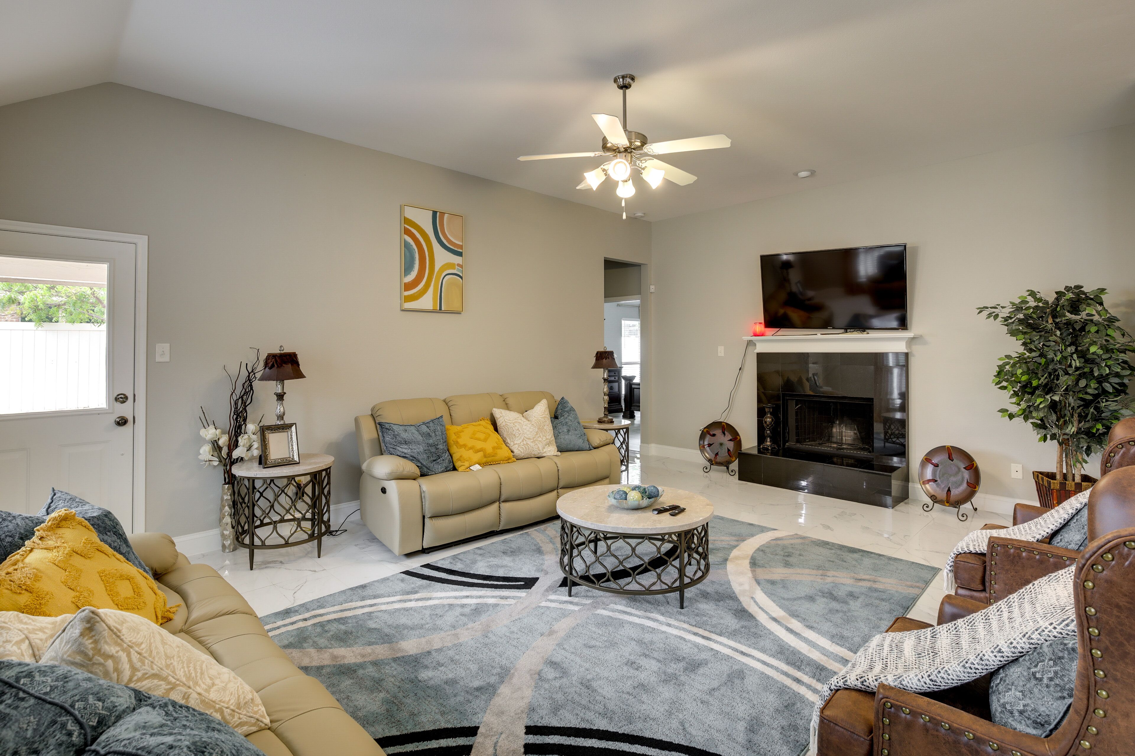 Comfortable Dallas Abode w/ Backyard & Office!