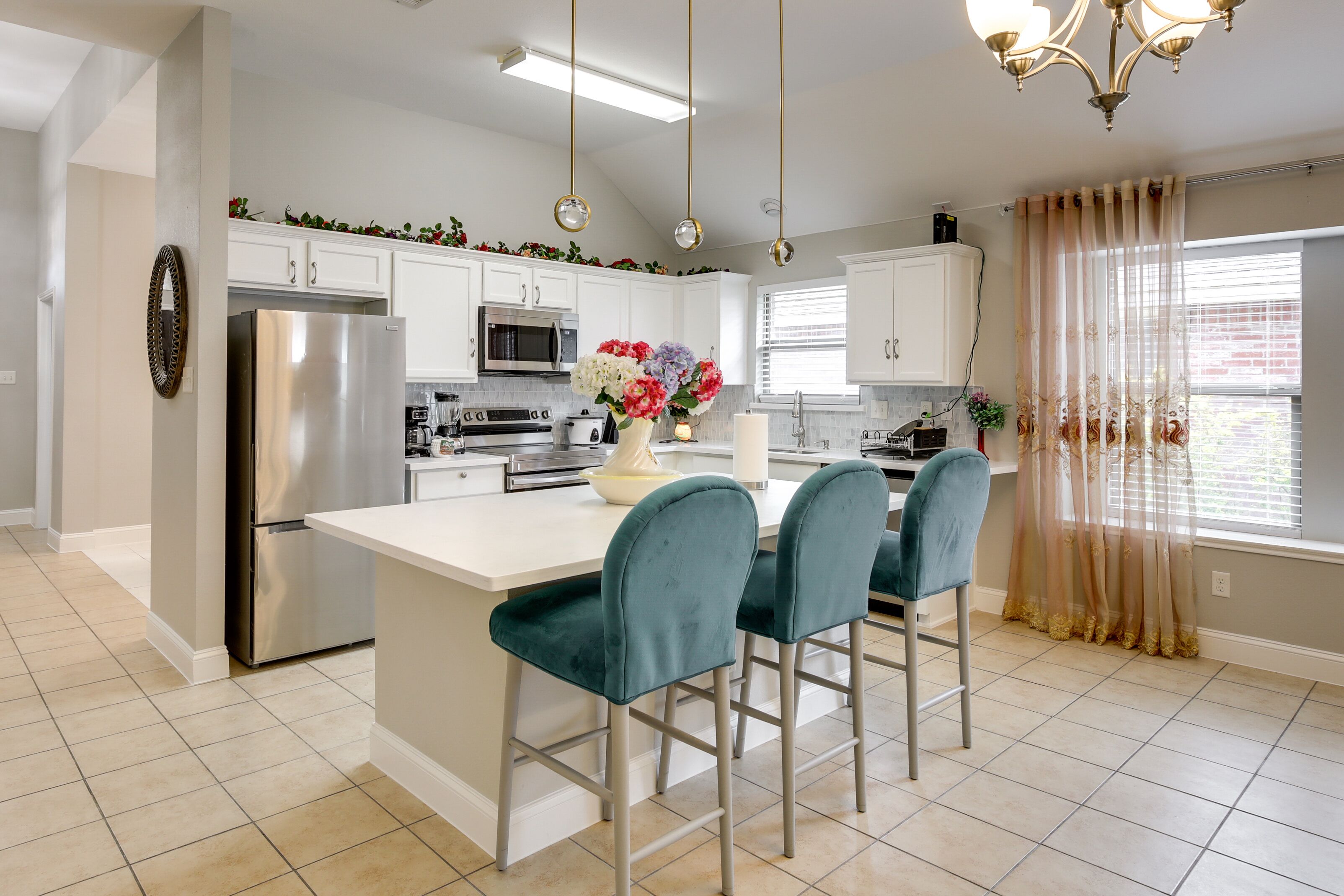 Comfortable Dallas Abode w/ Backyard & Office!