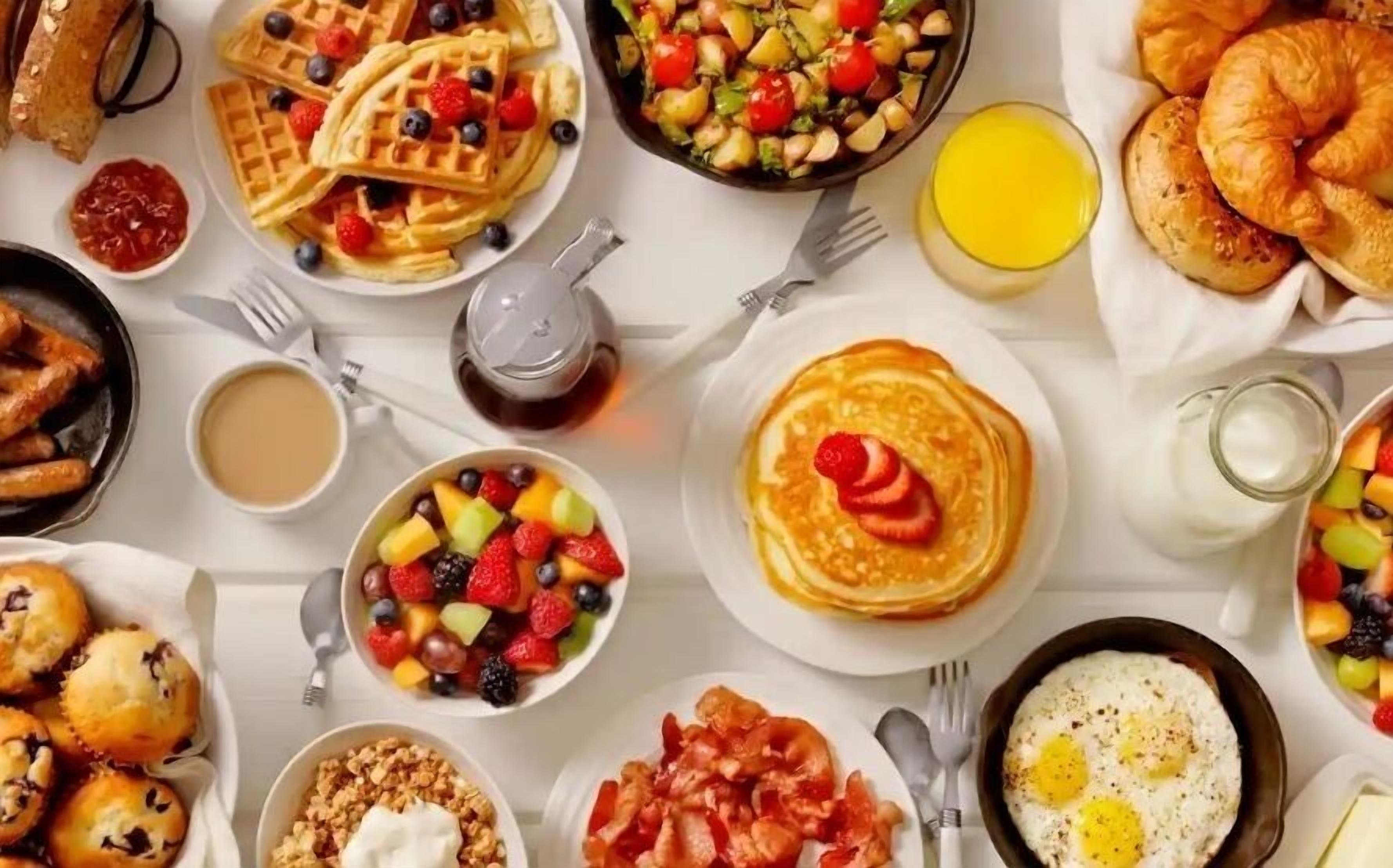 Sarapan bufet setiap hari dengan fi 