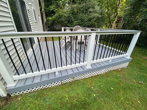 Walk to private community beach on Narrow River