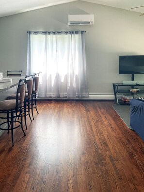 Interior - Walk to private community beach on Narrow River (Narragansett)