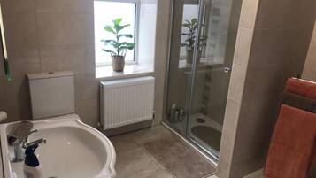 House | Bathroom | Separate tub and shower, deep soaking tub, hair dryer, towels
