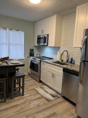 Fridge, microwave, oven, stovetop - CLEAN,Great Location,Dockage Available,HEATED Pool, HUGE Back yard. Unit C (Englewood)