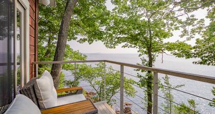 Ocean Side Deck House