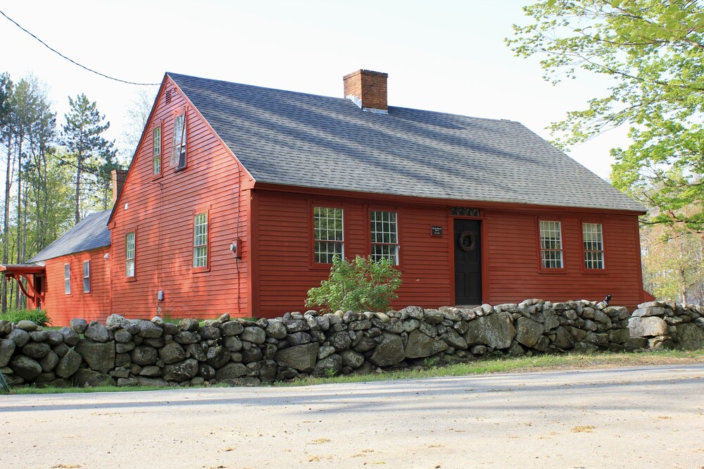 Reuben Dimond House, Renovated Historic Farmhouse in the Capital, Concord, NH.