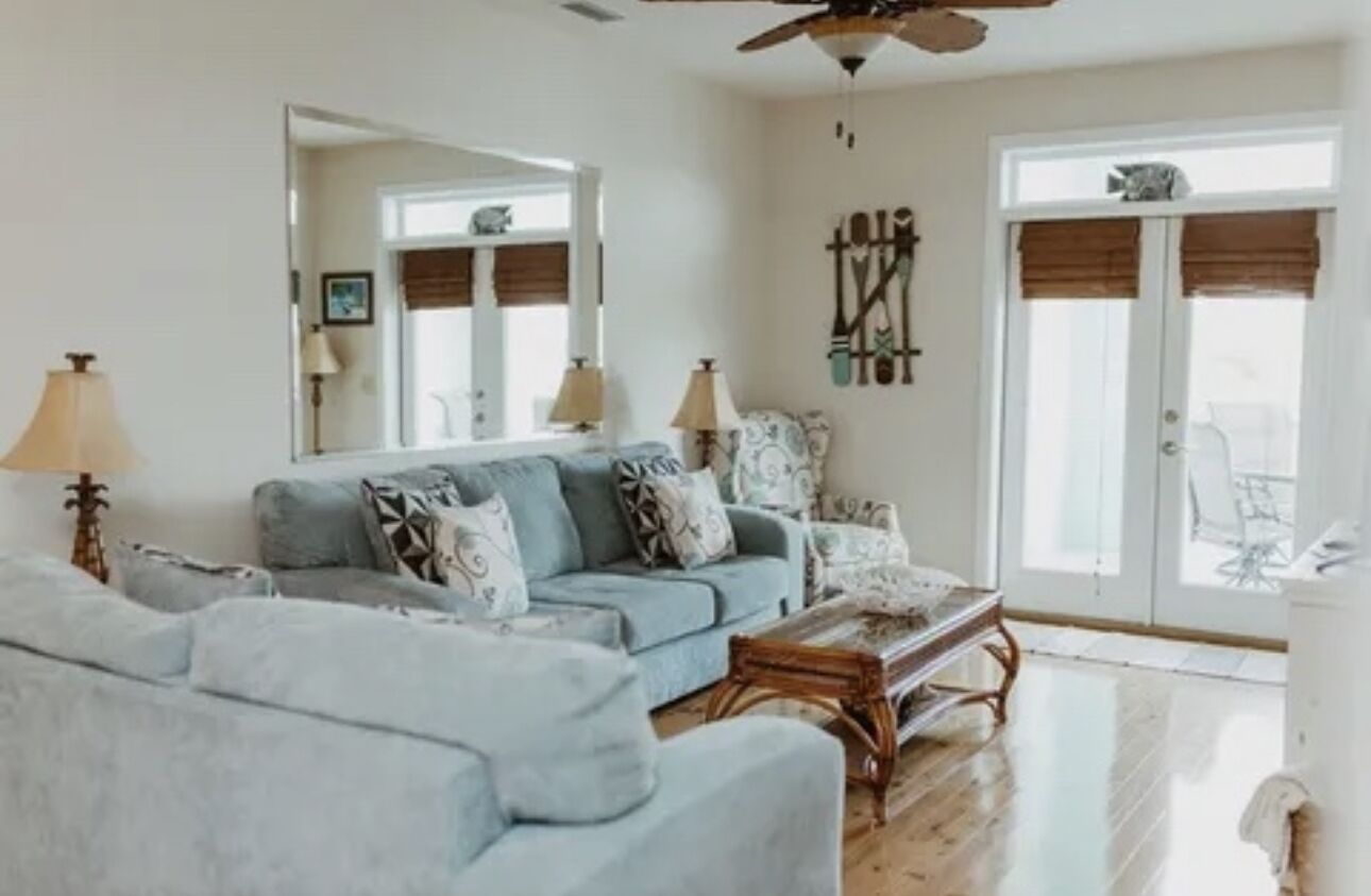 Just 10 min boat ride to the GULF! 2/2  CONDO,  BOAT SLIP , FIDO OK, WATERFRONT 