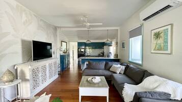 Family House | 3 bedrooms, premium bedding, pillow-top beds, individually decorated