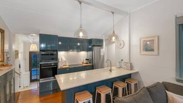 Family House | Private kitchen | Full-sized fridge, microwave, oven, stovetop