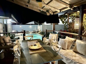 Family House | Terrace/patio - Sweet Creek Cottage, Palm Cove (Palm Cove)