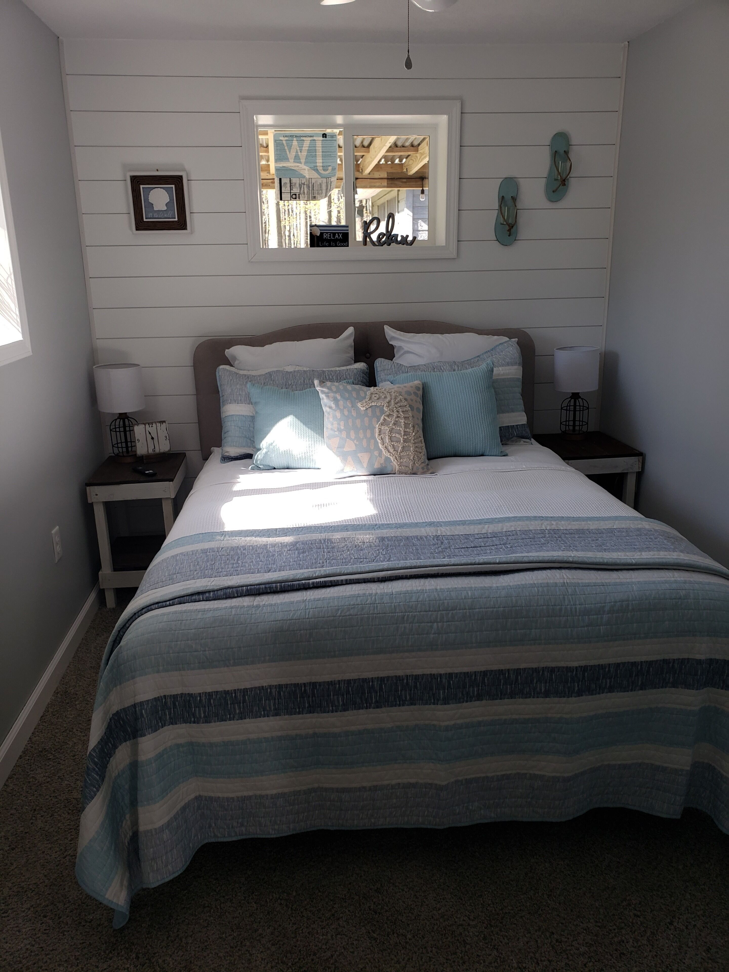 2 bedrooms, in-room safe, iron/ironing board, free WiFi