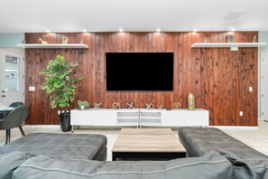 Interior - Solara Sunset | Car Pool Table, Short Walk To Clubhouse, Amazing Arcade & Movie Room (Kissimmee)