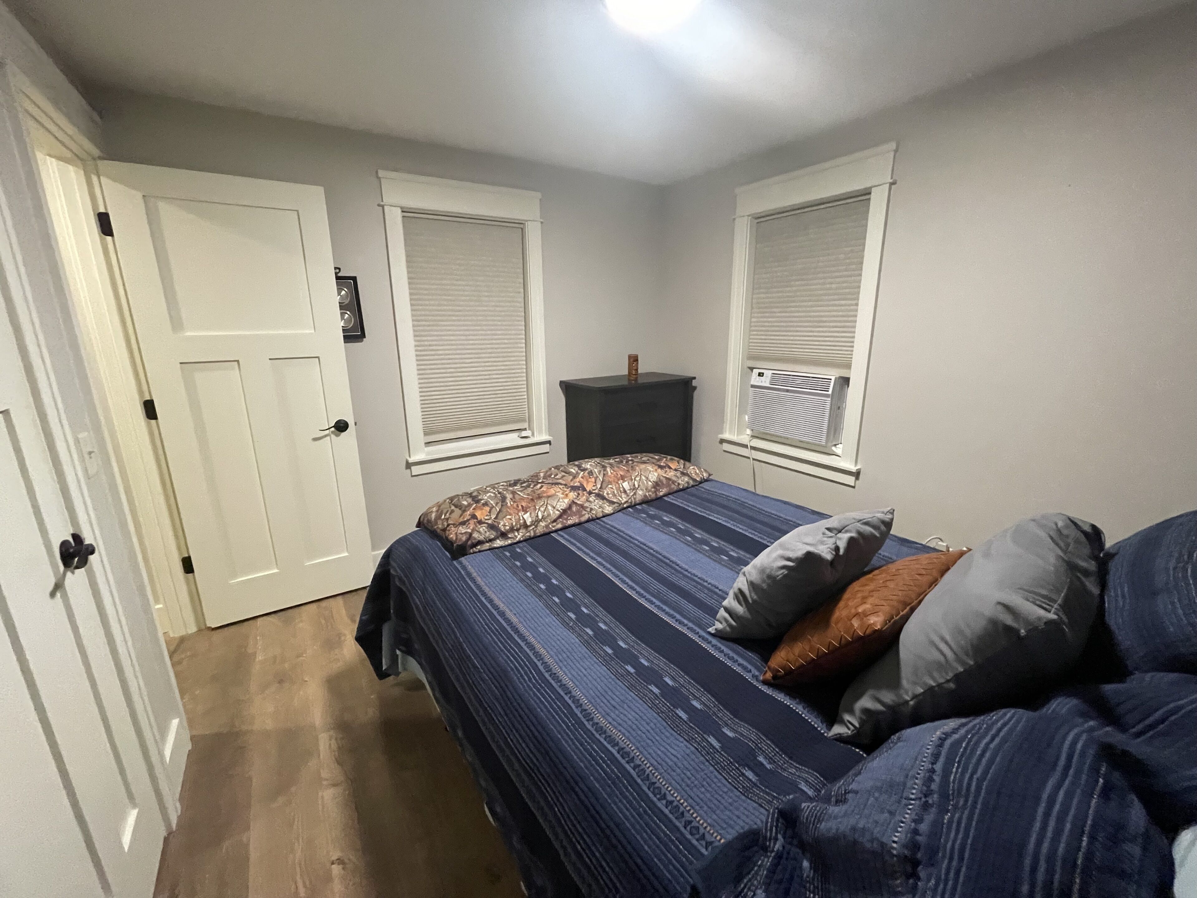 Hess Lake Hideout-Cottage on Hess Lake-1 bed-1bath 